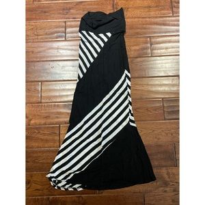 Monteau Maxi Skirt